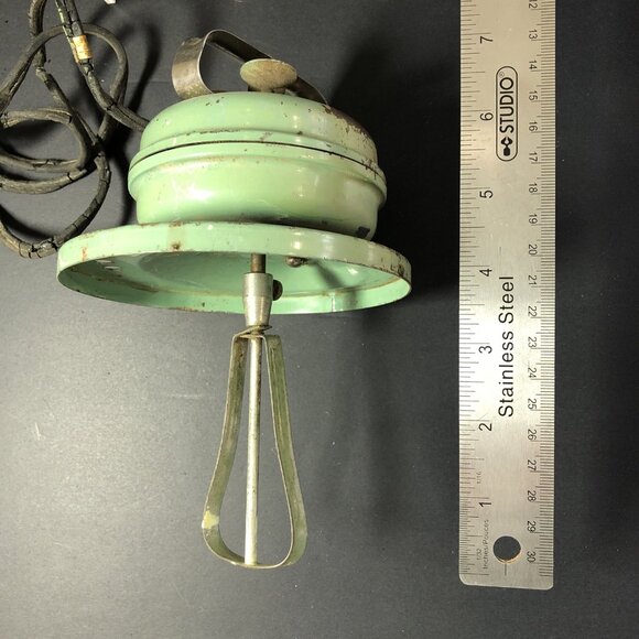Vintage V.P. Corp Electric Butter Churn Decor Only Non Operational Farmhouse USA - Picture 9 of 12